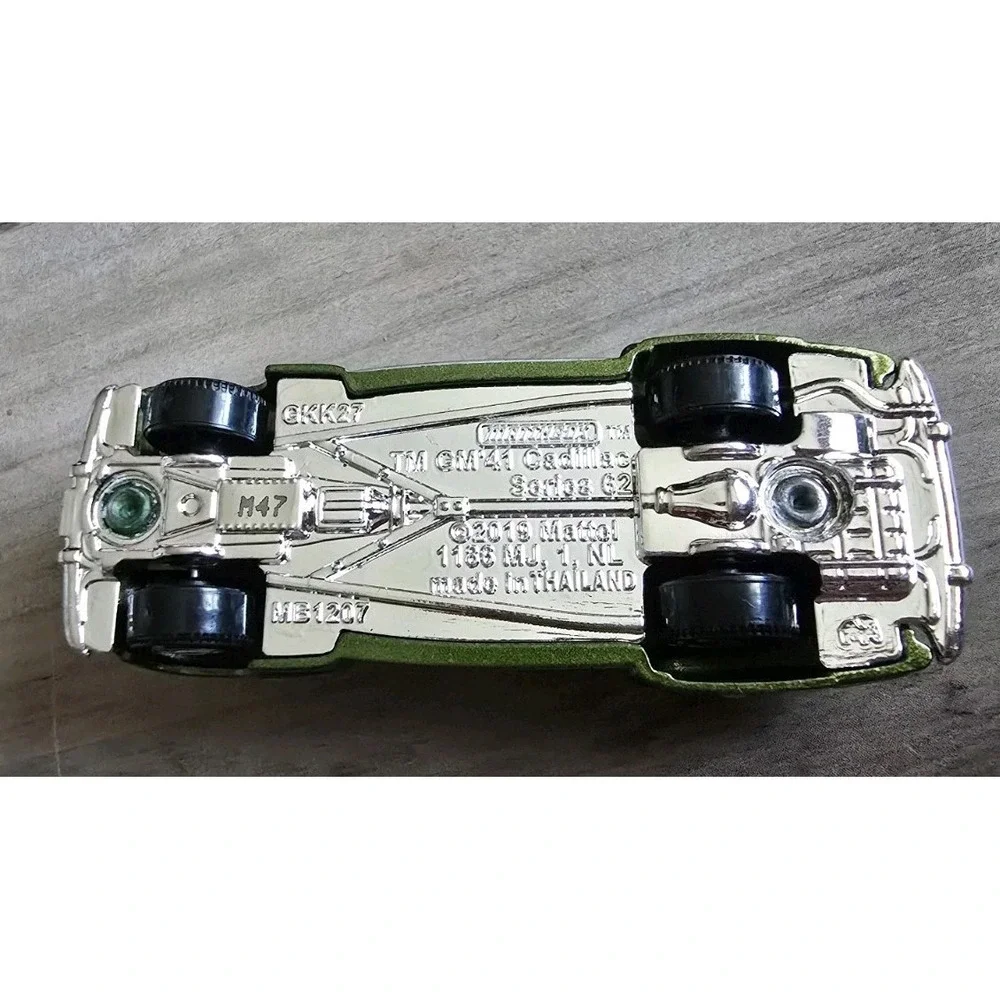 LOOSE‎ MB 2019 '41 Cadillac Series 62 Convertible Green MB-1207 1:64 Classic Car